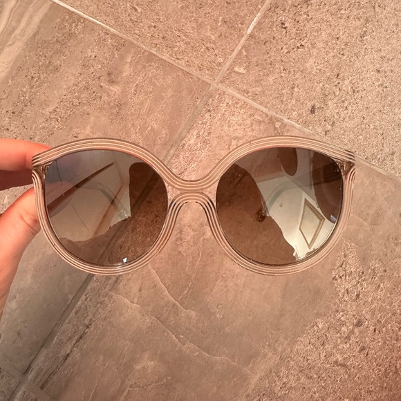 Chloe Women's Sunglasses - Picture 2 of 12